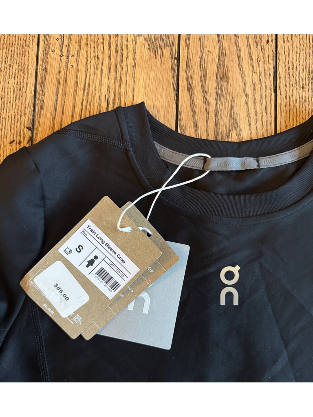 On Running Long Sleeve - Picture 2 of 3